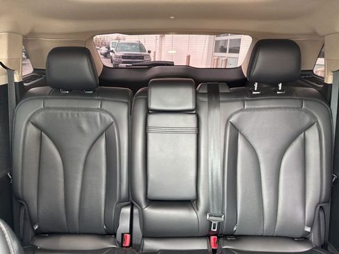 Used 2023 Lincoln Nautilus Reserve w/ Luxury Package image 10