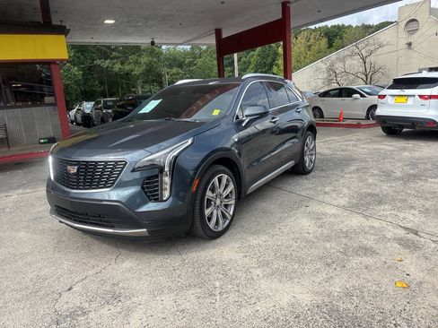 Used 2020 Cadillac XT4 Premium Luxury FWD image 4
