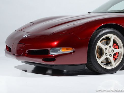 Used 2003 Chevrolet Corvette Convertible w/ Preferred Equipment Group1 image 21