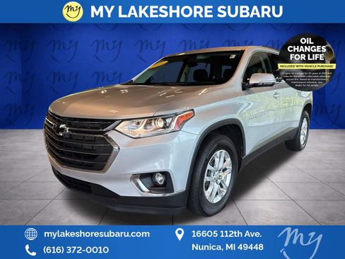 Used 2020 Chevrolet Traverse LT w/ Driver Confidence II Package AWD/4WD image 3