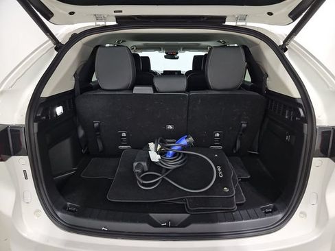 Used 2024 MAZDA CX-90 Plug-In Hybrid w/ Preferred AWD/4WD image 9