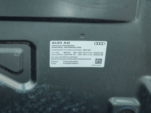 Used 2023 Audi S8 w/ S8 Comfort Plus Package AWD/4WD image 29