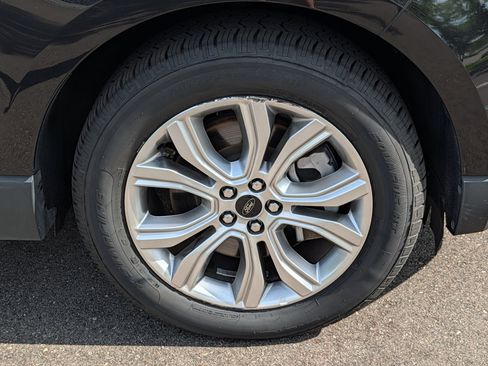 Used 2024 Ford Edge Titanium AWD/4WD image 15