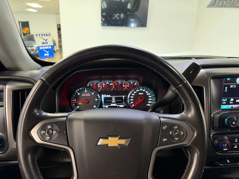 Used 2018 Chevrolet Silverado 1500 LT w/ All Star Edition AWD/4WD image 31