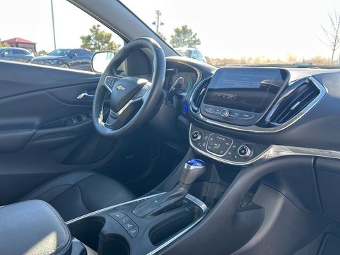 Used 2016 Chevrolet Volt Premier w/ Driver Confidence Package image 34