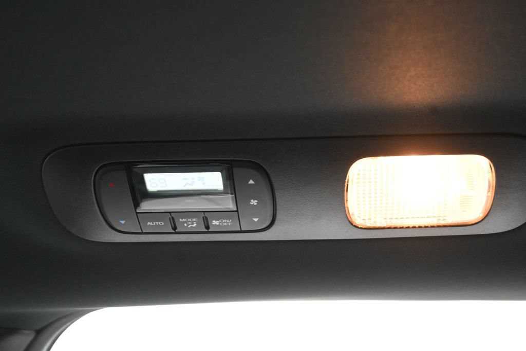 Used 2025 Honda Odyssey Sport-L image 22