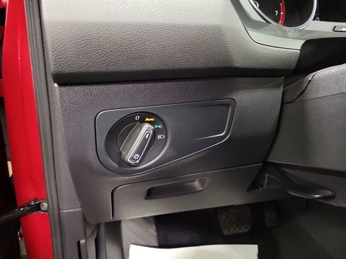 Used 2019 Volkswagen Tiguan SEL image 22