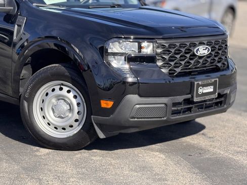 Used 2025 Ford Maverick XL image 3