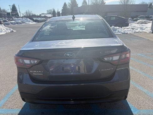 Used 2022 Subaru Legacy Premium image 5