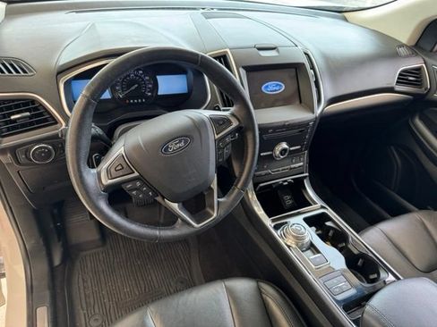 Used 2019 Ford Edge Titanium w/ Equipment Group 301A AWD/4WD image 12