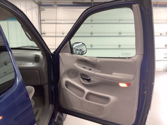 Used 1998 Ford F150 XLT AWD/4WD image 10
