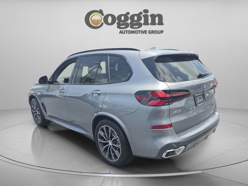 Used 2026 BMW X5 xDrive50e w/ Executive Package AWD/4WD image 3