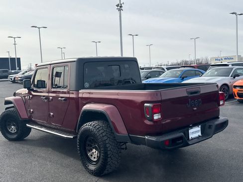 Used 2021 Jeep Gladiator Sport image 5