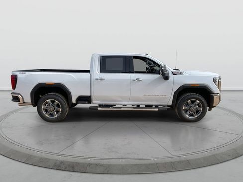 New 2026 GMC Sierra 2500 SLT AWD/4WD image 9