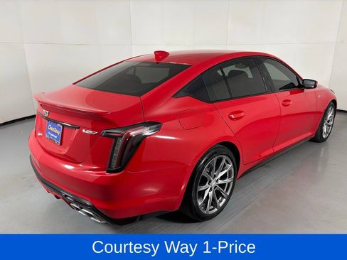 Used 2024 Cadillac CT5 V RWD image 11