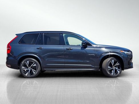 Used 2022 Volvo XC90 T8 R-Design w/ Advanced Package image 3