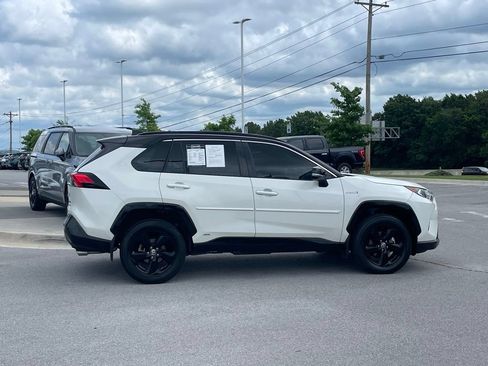 Used 2021 Toyota RAV4 XSE AWD/4WD image 8