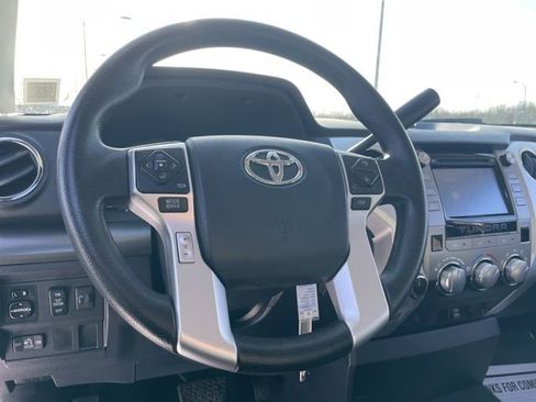 Used 2017 Toyota Tundra SR5 image 15