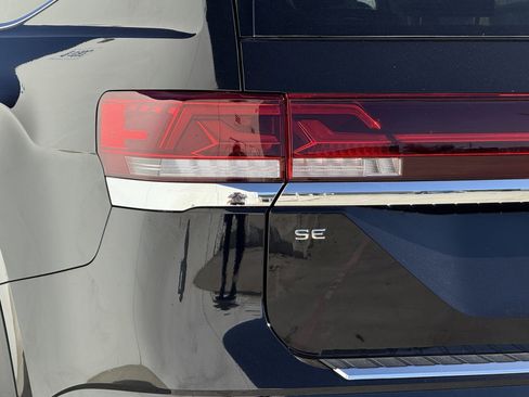 New 2026 Volkswagen Atlas SE image 6
