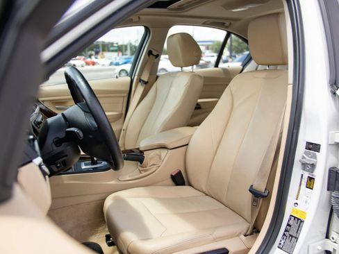 Used 2013 BMW 328i xDrive Sedan AWD/4WD image 19
