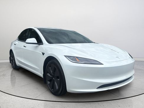 Used 2025 Tesla Model 3 Long Range RWD image 1