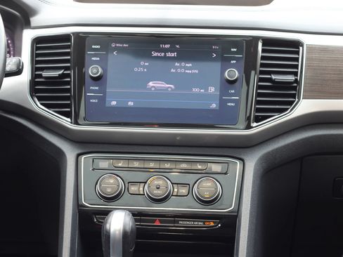 Used 2019 Volkswagen Atlas SEL R-Line FWD image 18