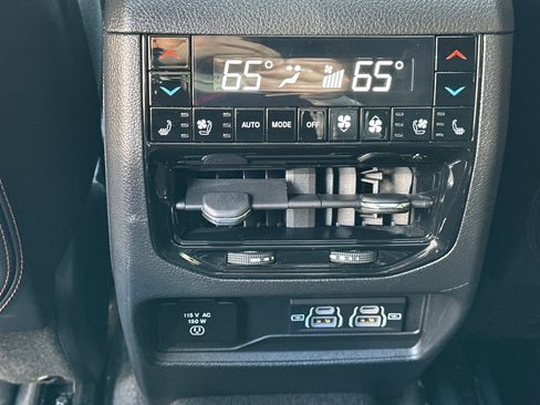 Used 2023 Jeep Grand Cherokee L Summit image 15