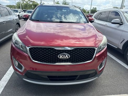 Used 2018 Kia Sorento EX w/ EX Advanced Touring Package image 2