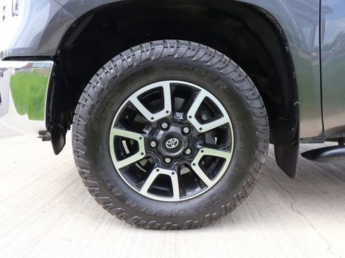 Used 2021 Toyota Tundra SR5 w/ TRD Off-Road Package AWD/4WD image 24