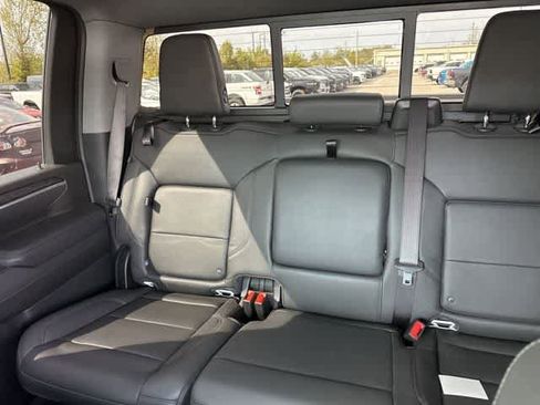 Used 2025 Chevrolet Silverado 2500 LTZ w/ LTZ Convenience Package image 5