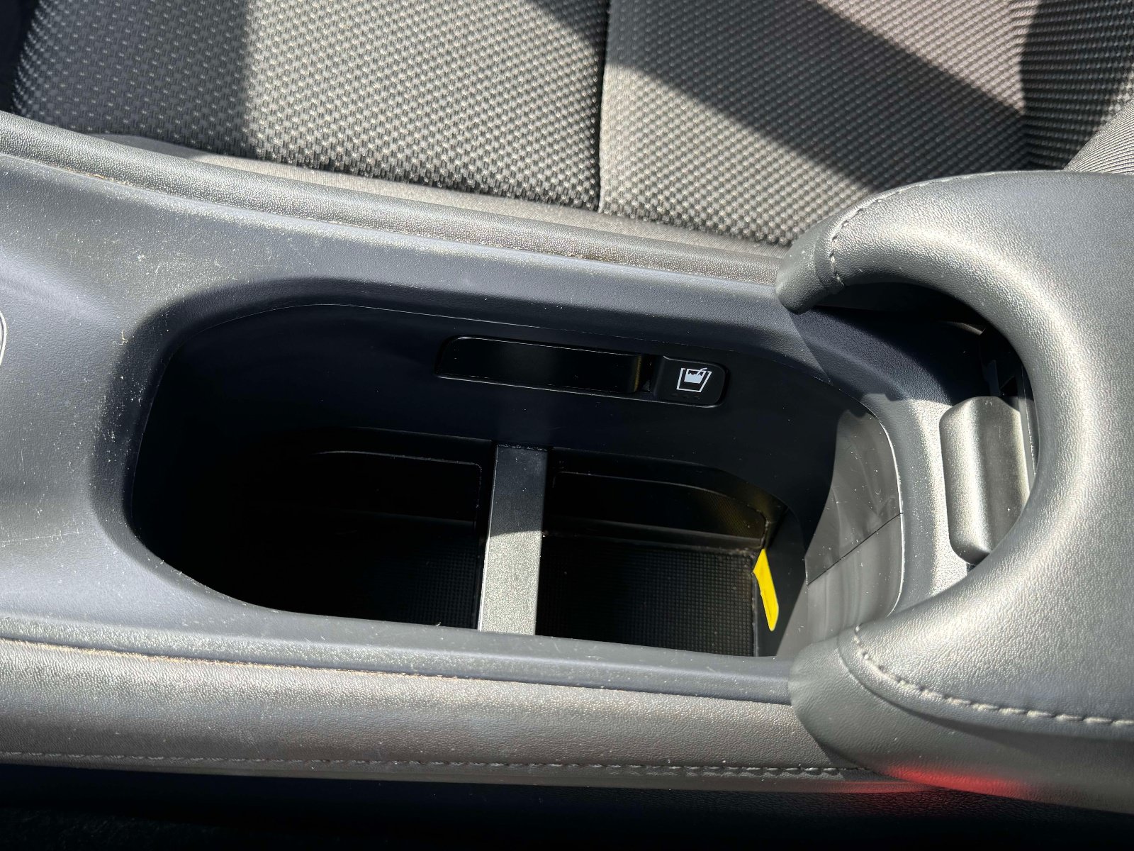Used 2022 Honda HR-V LX image 39