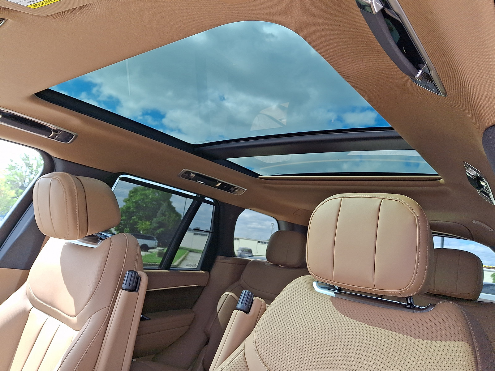 New 2027 Land Rover Range Rover SE AWD/4WD image 11