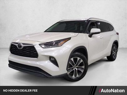 Used 2021 Toyota Highlander XLE