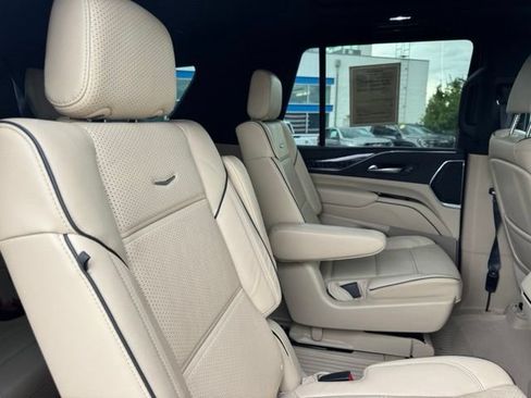 Certified 2021 Cadillac Escalade Premium Luxury w/ Driver Assist Tech Package AWD/4WD image 26