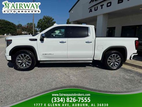 Used 2024 GMC Sierra 1500 Denali w/ Denali Reserve Package AWD/4WD image 9