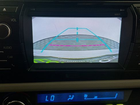 Used 2016 Toyota Corolla LE FWD image 21