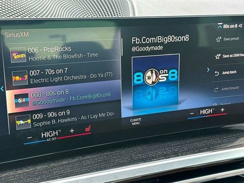 Used 2023 BMW 330e xDrive w/ Convenience Package image 21