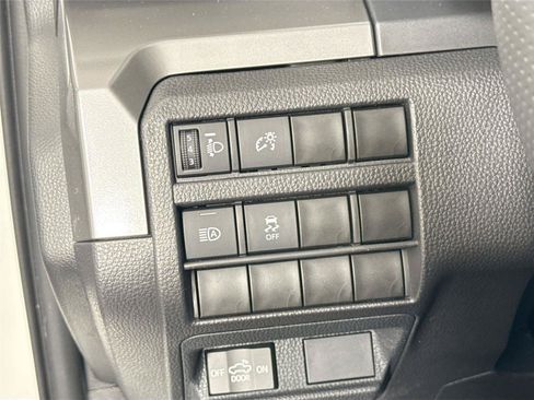Used 2024 Toyota Tacoma TRD Sport AWD/4WD image 15
