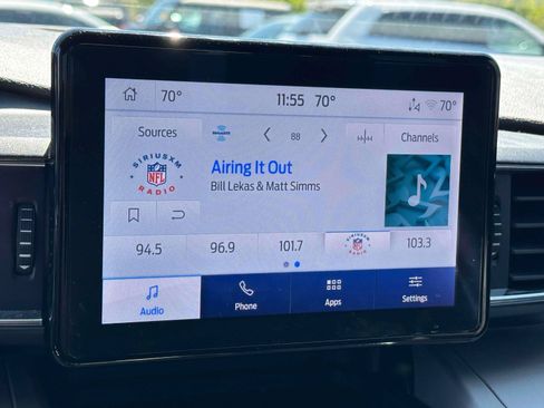 Used 2023 Ford Explorer XLT w/ Equipment Group 202A AWD/4WD image 24
