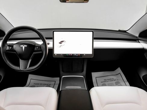 Used 2021 Tesla Model 3 Standard Range Plus RWD image 15