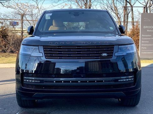 New 2026 Land Rover Range Rover SE image 3