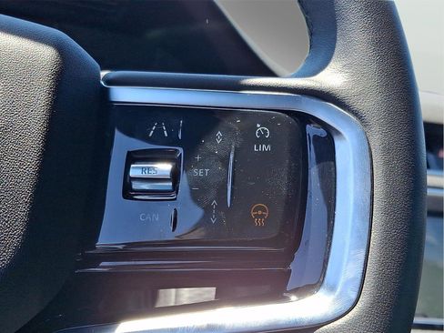 Used 2023 Land Rover Range Rover Evoque R-Dynamic S AWD/4WD image 40