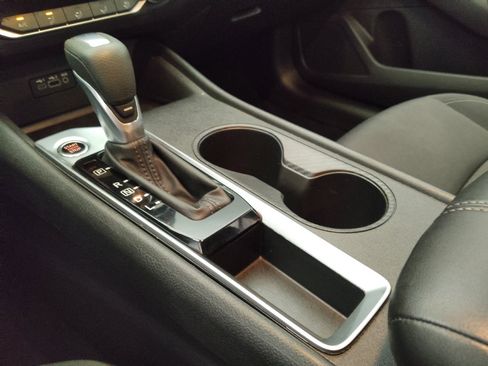 Used 2025 Nissan Altima 2.5 SV FWD image 26
