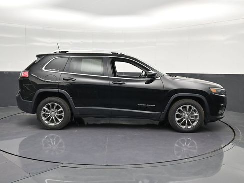 Used 2021 Jeep Cherokee Latitude Lux image 4