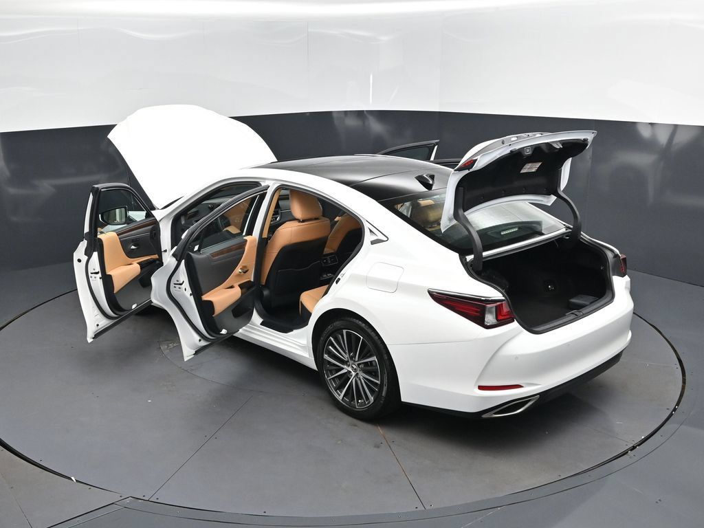 Certified 2024 Lexus ES 350 w/ Premium Package FWD image 2