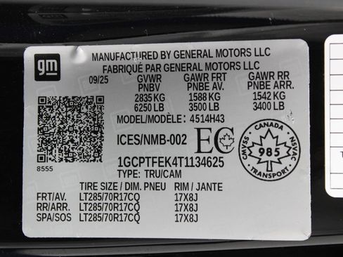 Used 2026 Chevrolet Colorado ZR2 w/ Technology Package AWD/4WD image 75