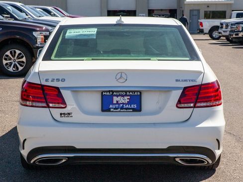 Used 2014 Mercedes-Benz E 250 BlueTEC 4MATIC Sedan image 6