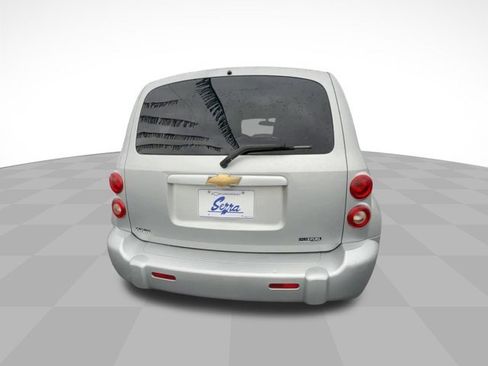 Used 2010 Chevrolet HHR LS image 4