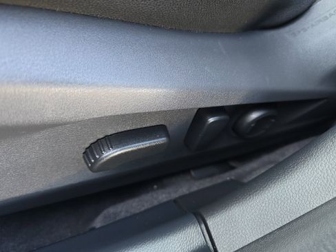 Used 2025 Subaru Outback Onyx Edition image 12