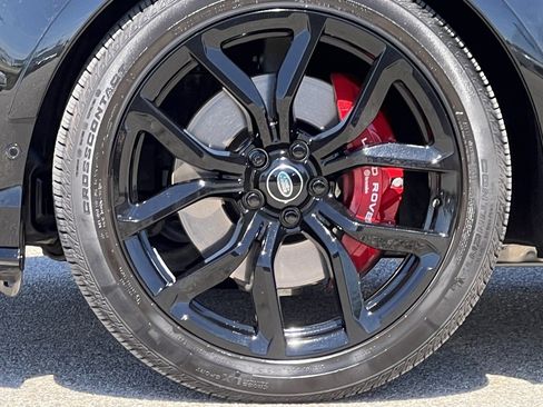 Used 2022 Land Rover Range Rover Sport SVR image 16